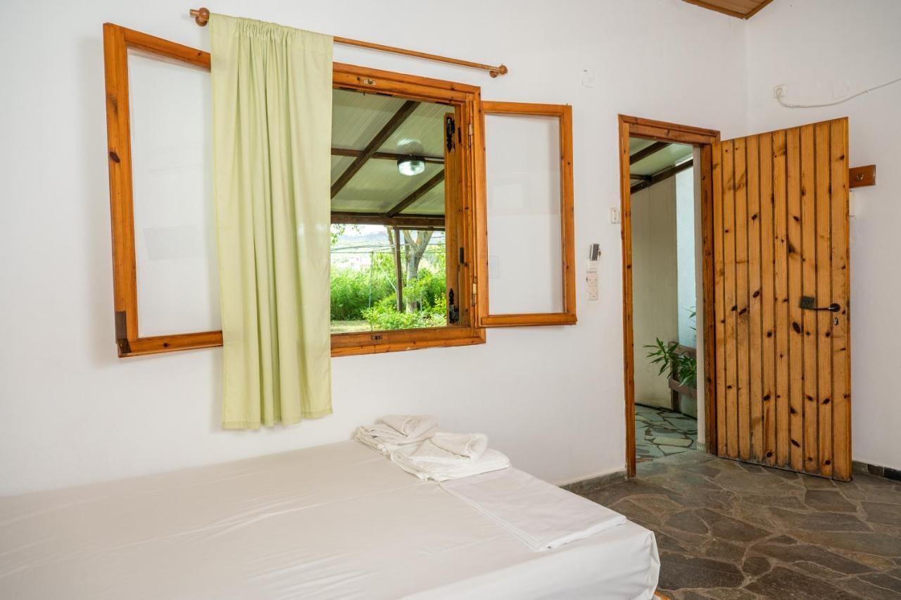 Camping Pefki Hotel Kültér fotó