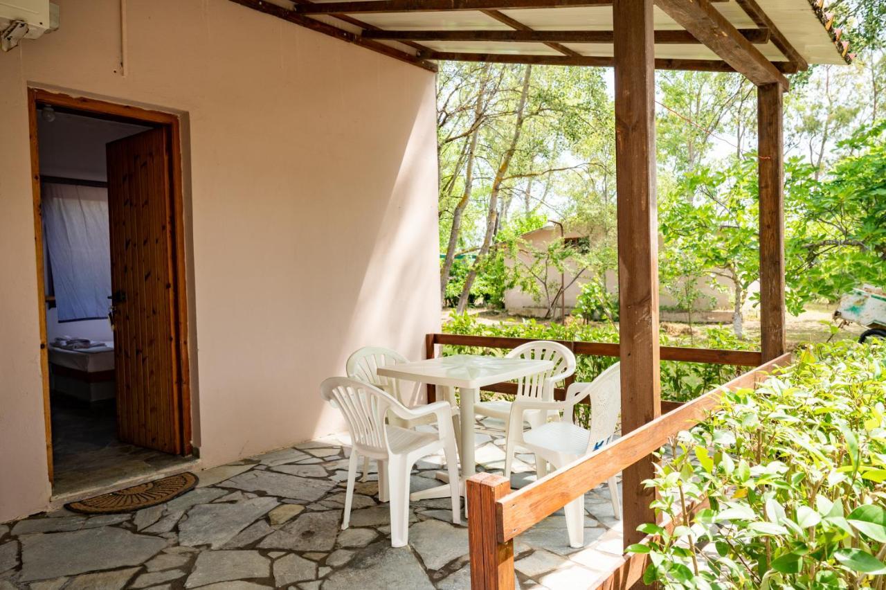 Camping Pefki Hotel Kültér fotó